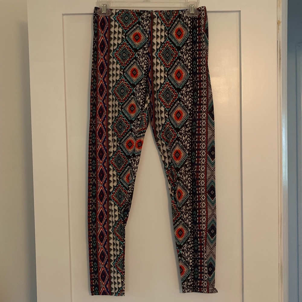 Tribal print leggings
